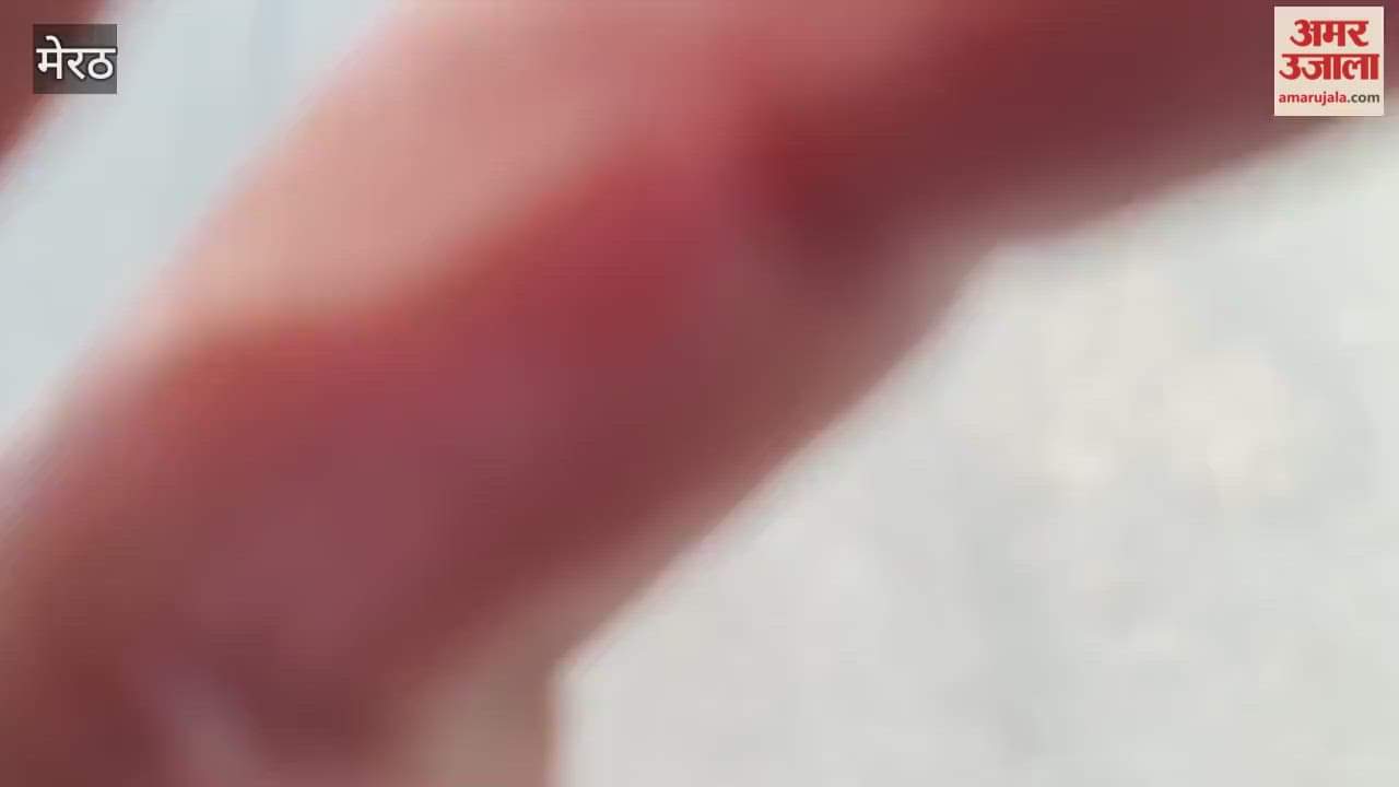 Meerut: Rahul murder case escalates, villagers arrive with tractor trolleys, block road, create ruckus, protest at police station