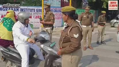 People breaking traffic rules at Hapur toll plaza