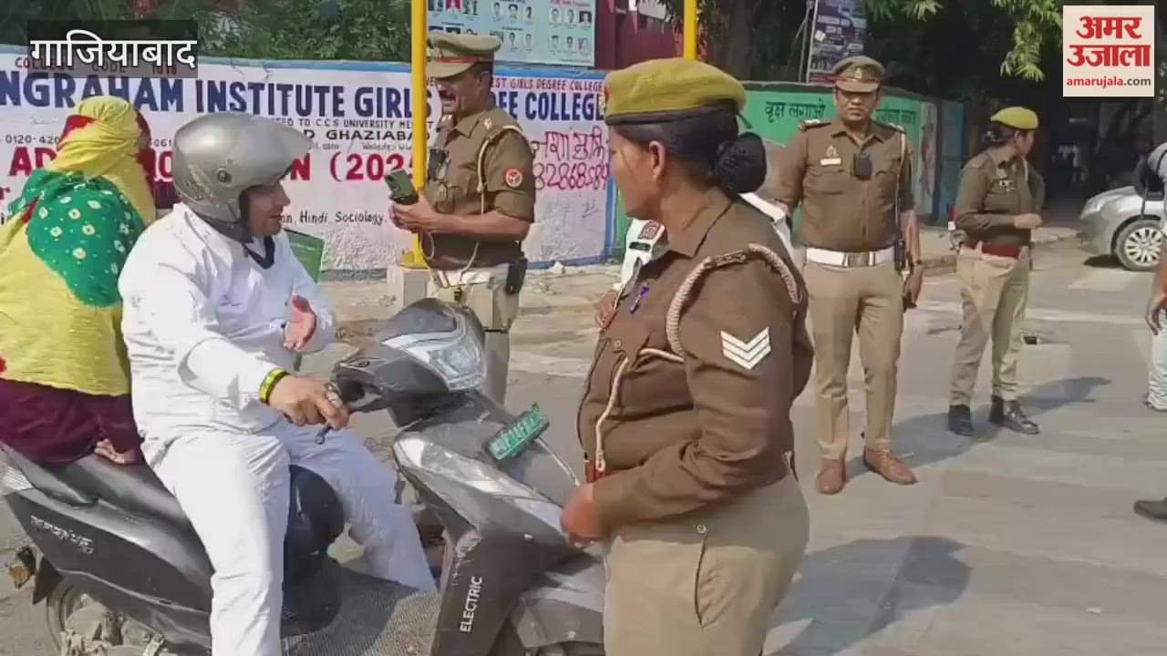 People breaking traffic rules at Hapur toll plaza