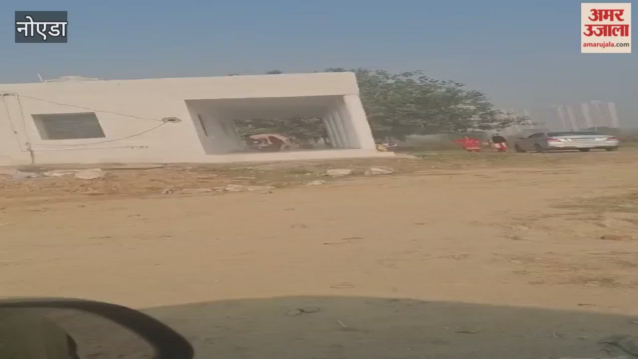 video of school students sweeping school  in Greater Noida