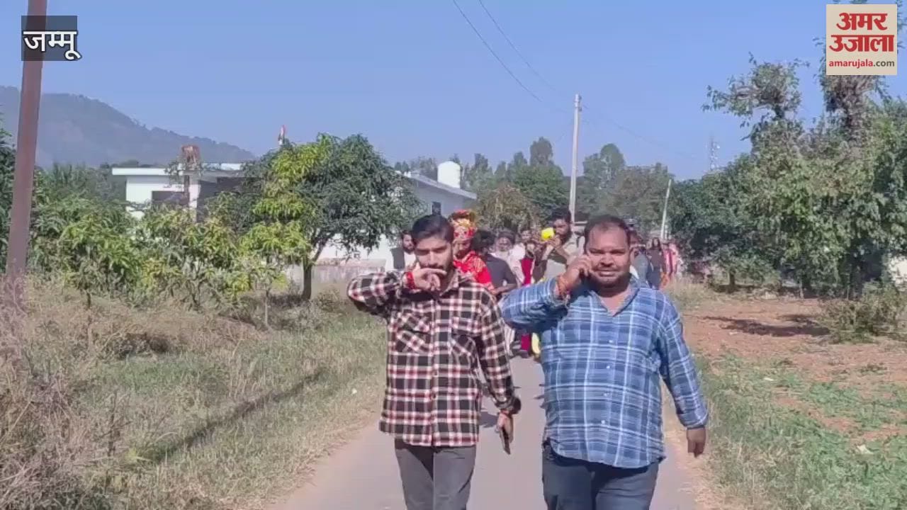 A grand Kalash Yatra was organised at Shiv Mandir Rajal on the occasion of Shrimad Bhagwat Saptah.