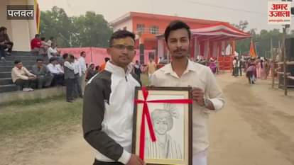 two brothers made picture of Baba Bageshwar Dham Dhirendra Shastri in Palwal