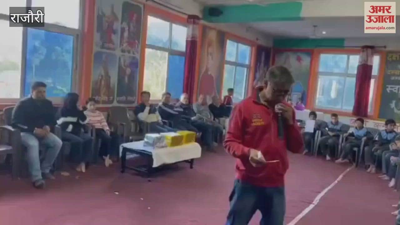 Quiz competition organized at Seva Bharti Daksh Boys Hostel