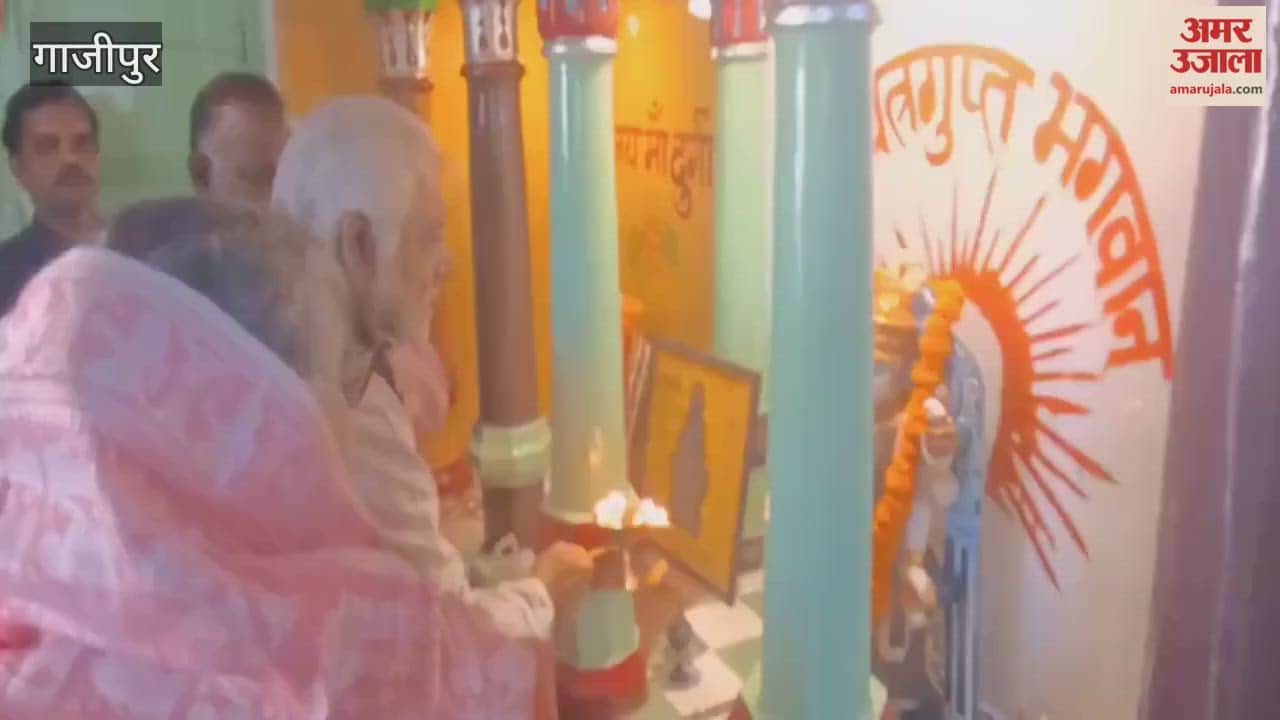 Anjan Srivastava said artist may grow old with age but not with mind