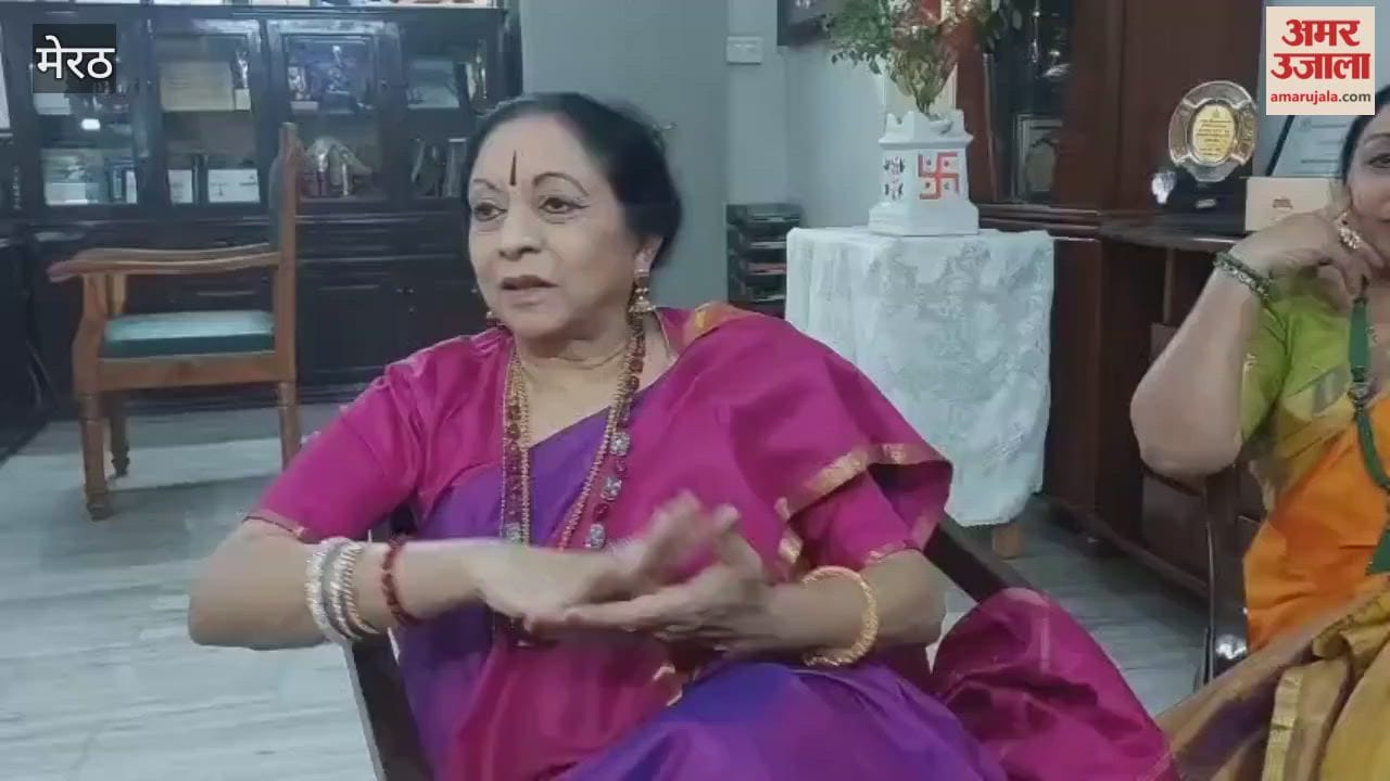 Meerut: Padmashree Nalini Kamalini said, the importance of Guru is very high in life.