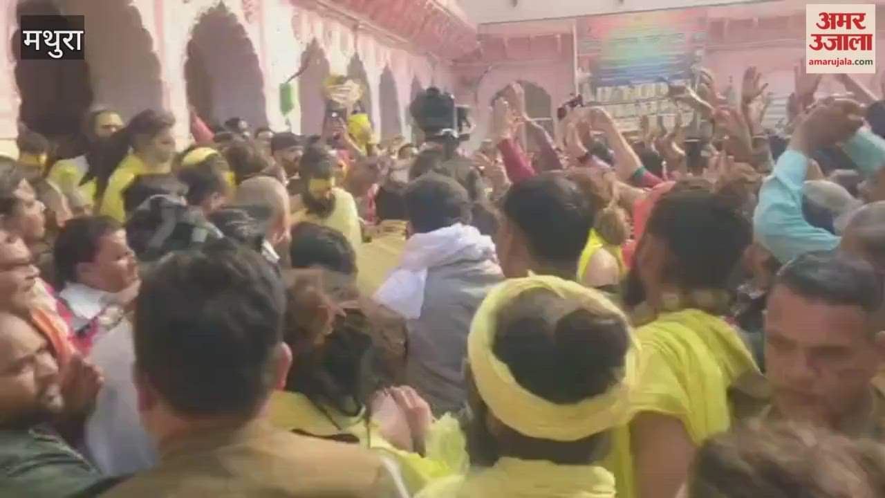 Crowds Surge for a Glimpse of Premanand Maharaj at Dauji Temple