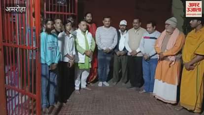 Wishing peace to the souls of those killed in the Delhi blasts, demanding death penalty for the terrorists