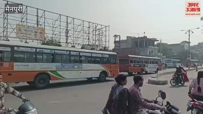 Roadways Buses Block Ishan River Chowk,
