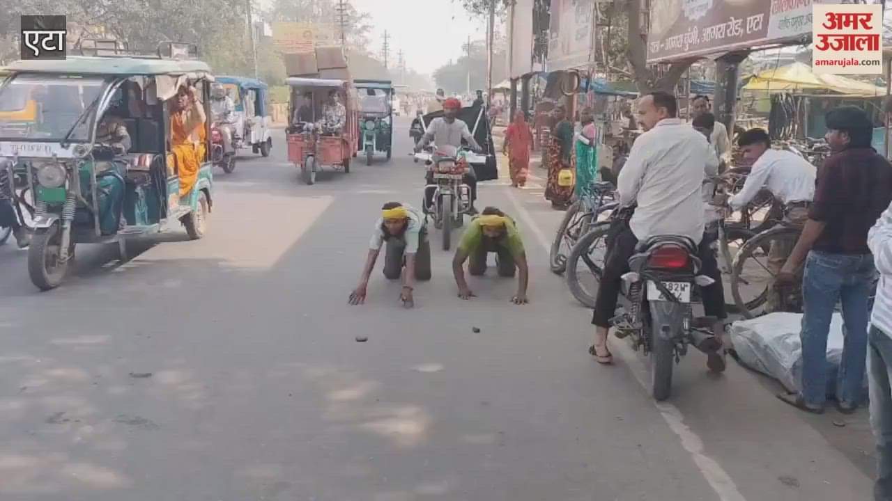 Three devotees set out on Dandavat Yatra from Lucknow