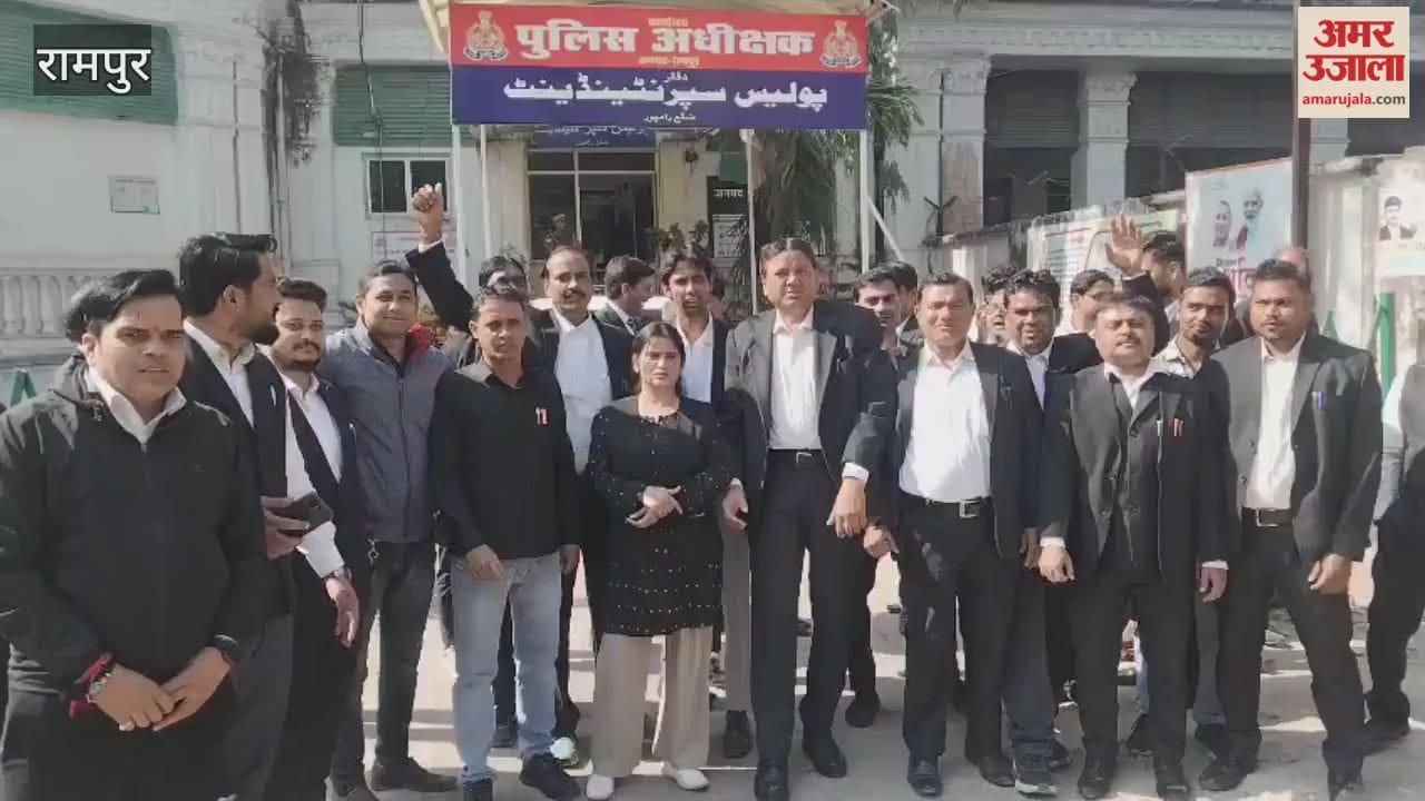 Lawyers protest against Delhi blast, demand compensation for those killed
