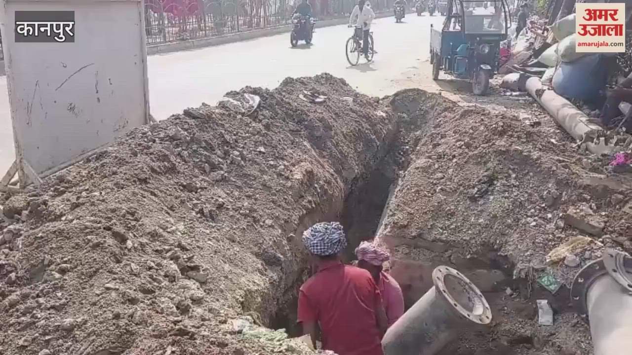 Excavation on both sides of Dhobin Pulia has narrowed road, making commuting difficult