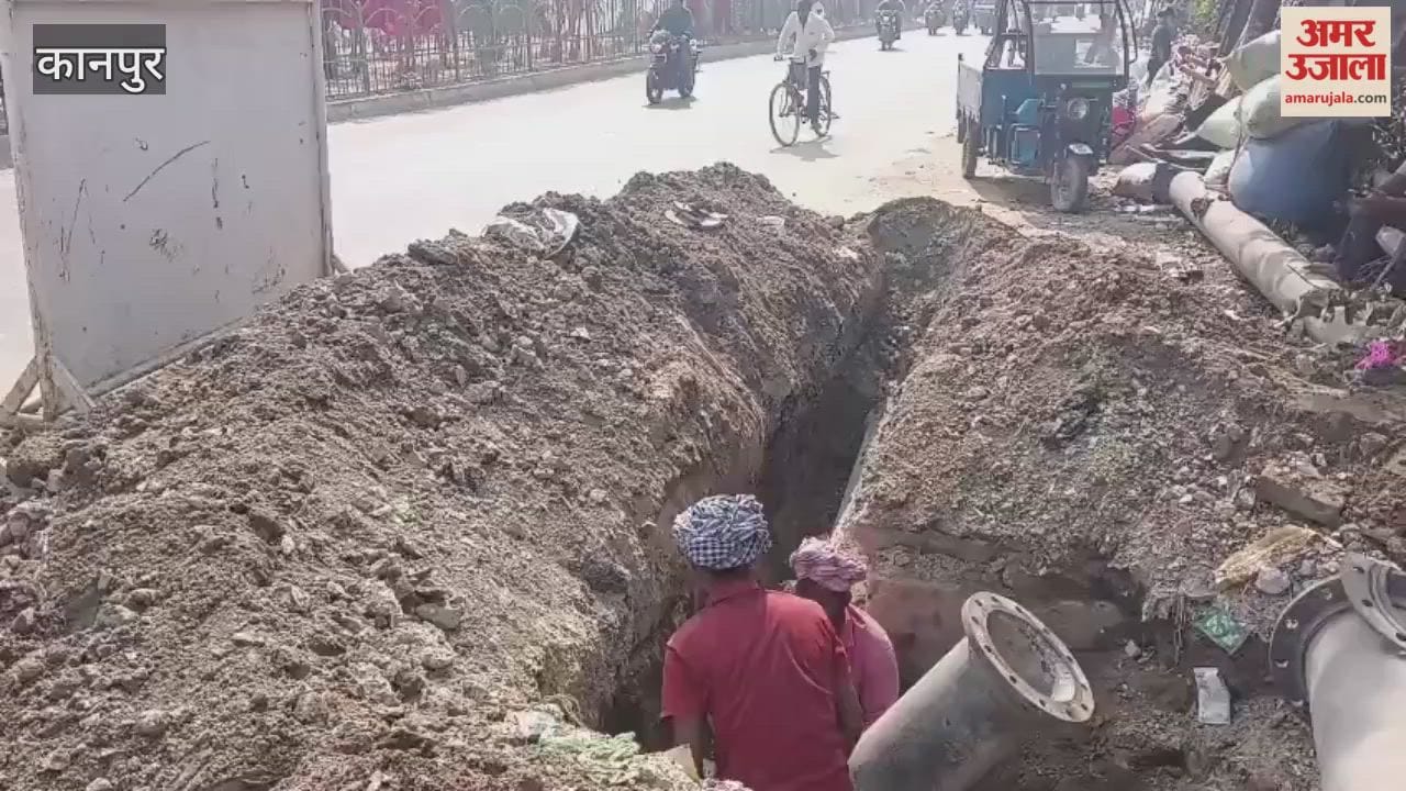 Excavation on both sides of Dhobin Pulia has narrowed road, making commuting difficult