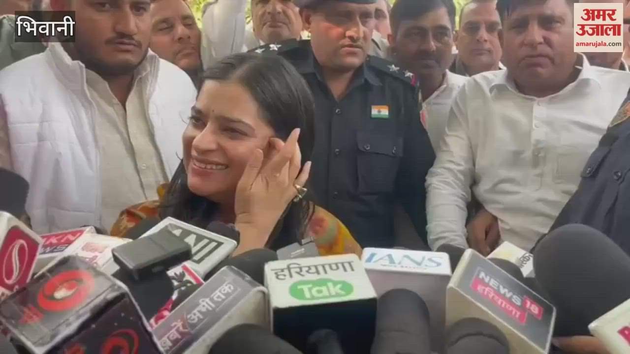 Irrigation Minister Shruti Chaudhary said in Bhiwani, the opposition in Bihar had neither a leader nor a policy.