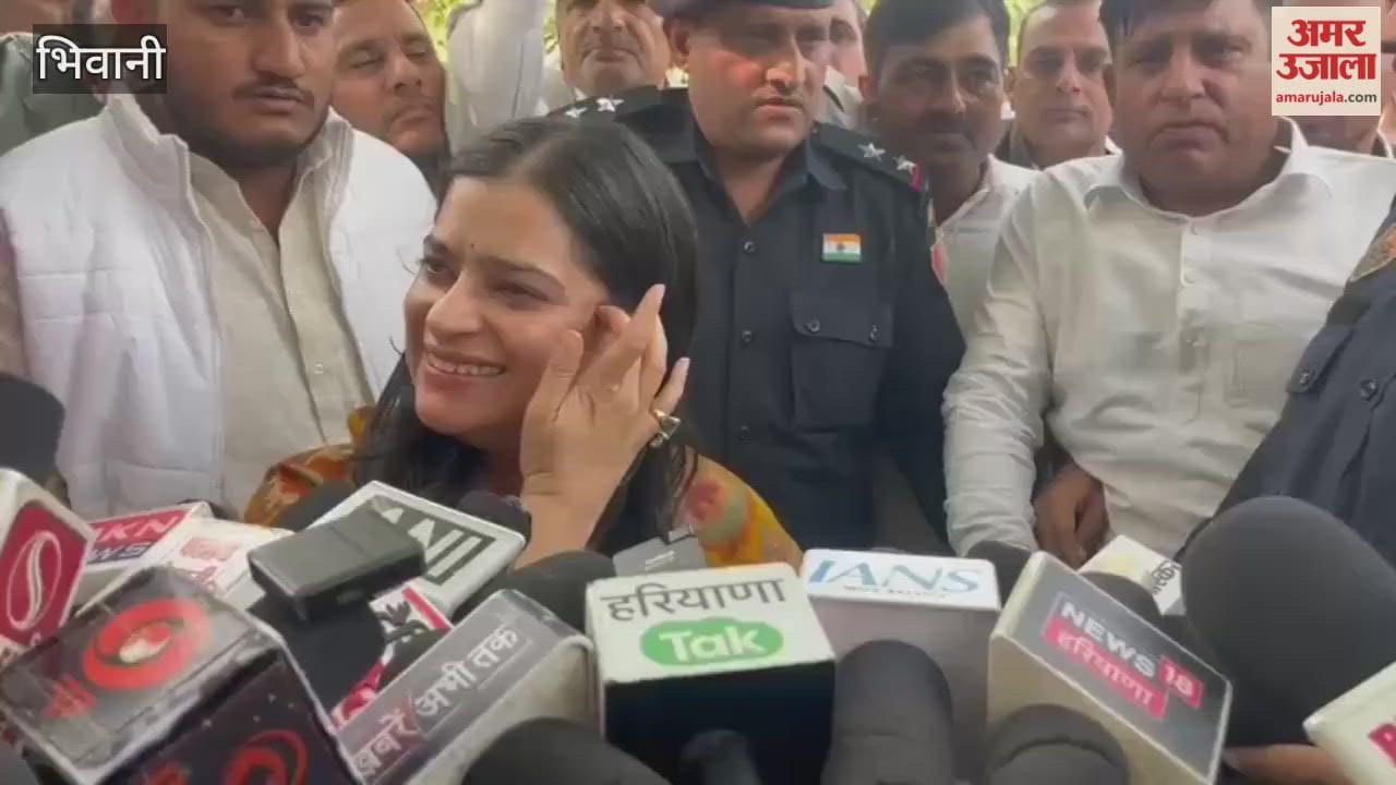 Irrigation Minister Shruti Chaudhary said in Bhiwani, the opposition in Bihar had neither a leader nor a policy.