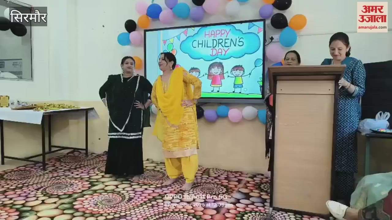 Sirmour Teachers created a great atmosphere by dancing in Aastha School