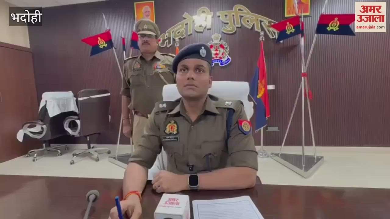 robbed broke mobile PIN and withdrew 1.5 lakh rupees two arrested