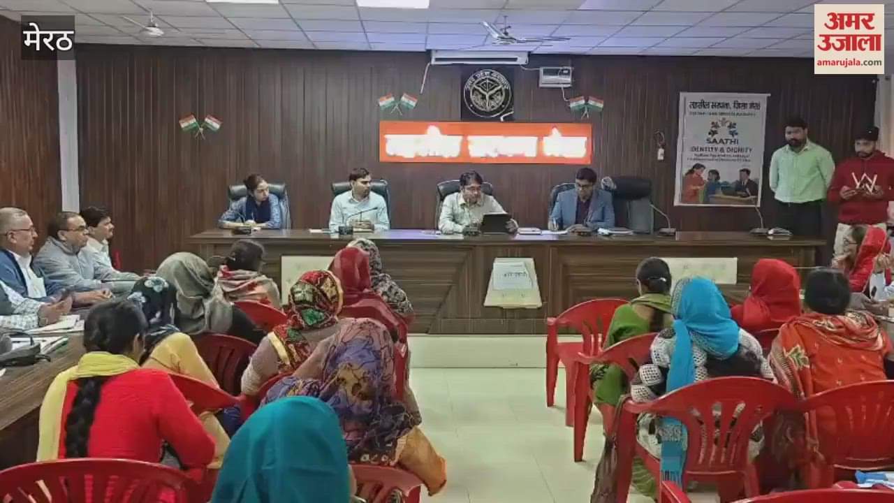 Meerut: SDM strict in review of SIR, said carelessness will not be tolerated