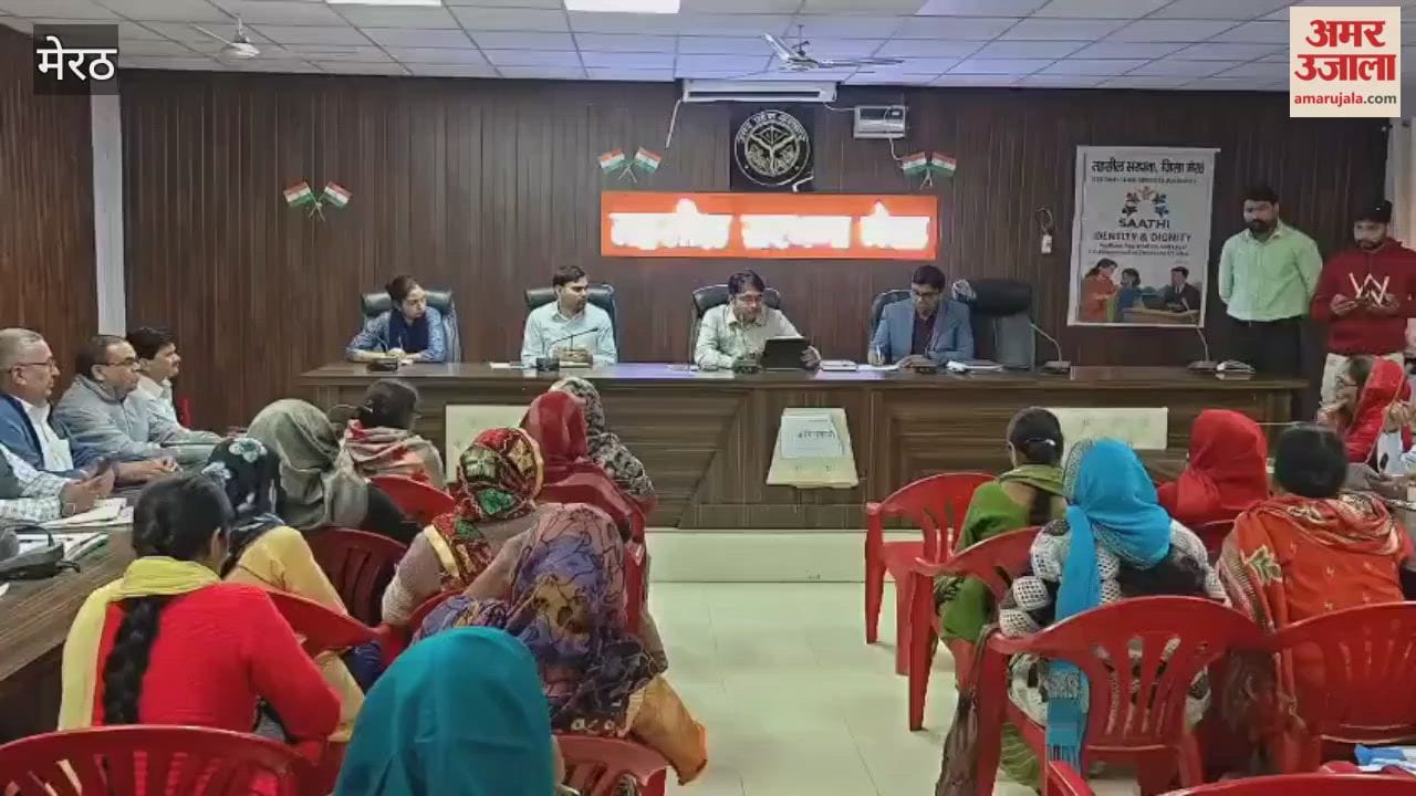 Meerut: SDM strict in review of SIR, said carelessness will not be tolerated
