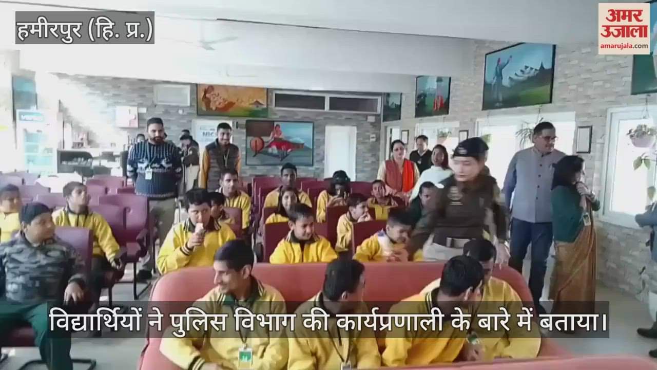 Students explained the working of the police department.