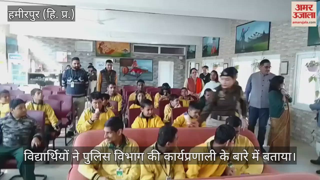 Students explained the working of the police department.