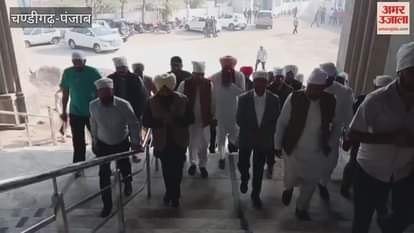 Punjab Scheduled Caste Commission Chairman Jasvir Singh Garhi reached Phagwara and paid obeisance at Shiromani Shri Guru Ravidas Temple.