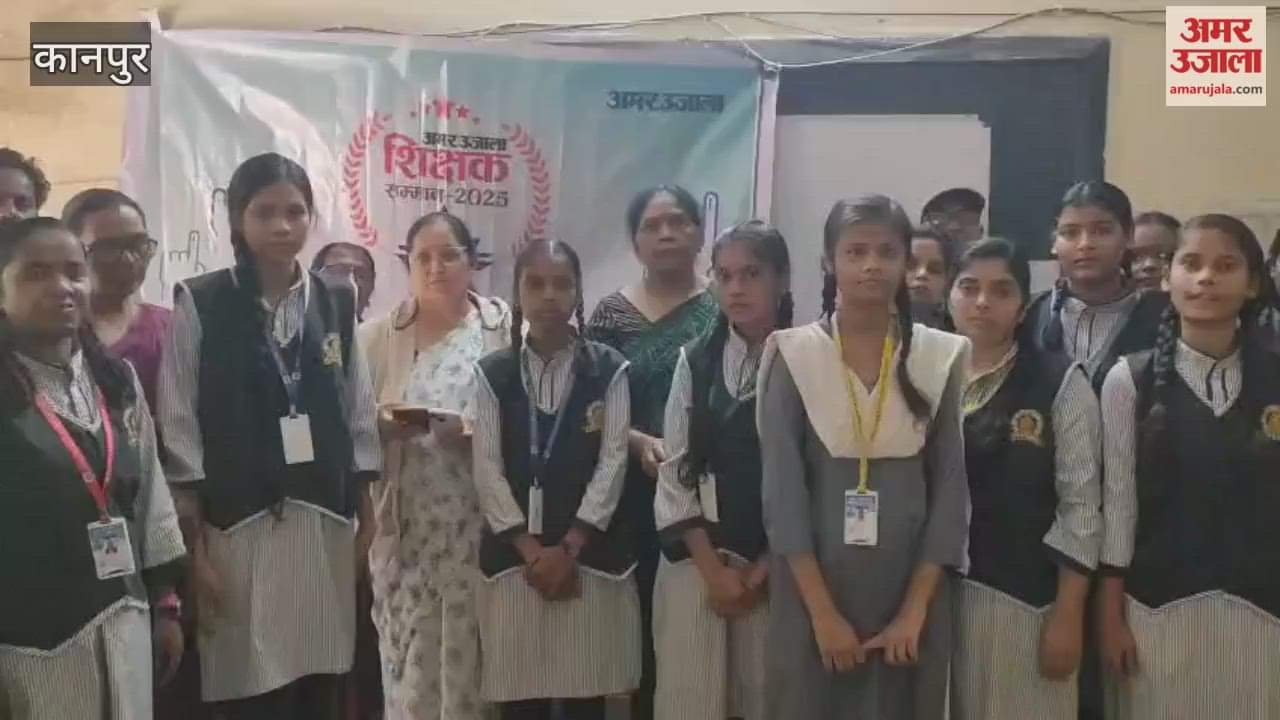 After voting at Bal Niketan Girls Inter College, the children also posed for a group photo