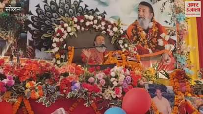 Solan On the fifth day of the story in Saned of Ramshahar the story of killing of Putana and Govardhan was narrated