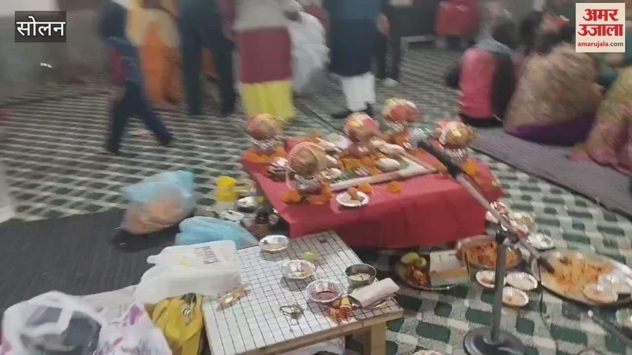 Solan Idol of Shri Khatu Shyam installed in Dharampur temple people offered fruits dry fruits and sweets