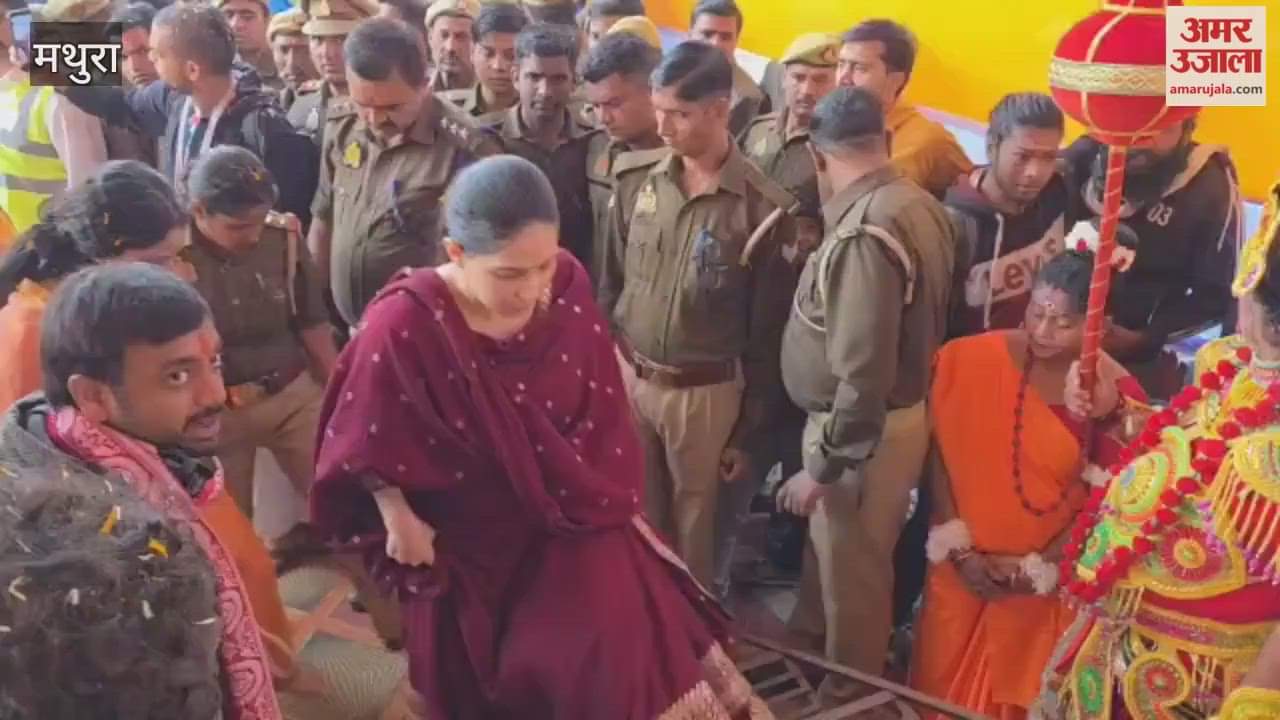 Storyteller Jaya Kishori reached the Sanatan Ekta Padyatra, Dhirendra Shastri honored her