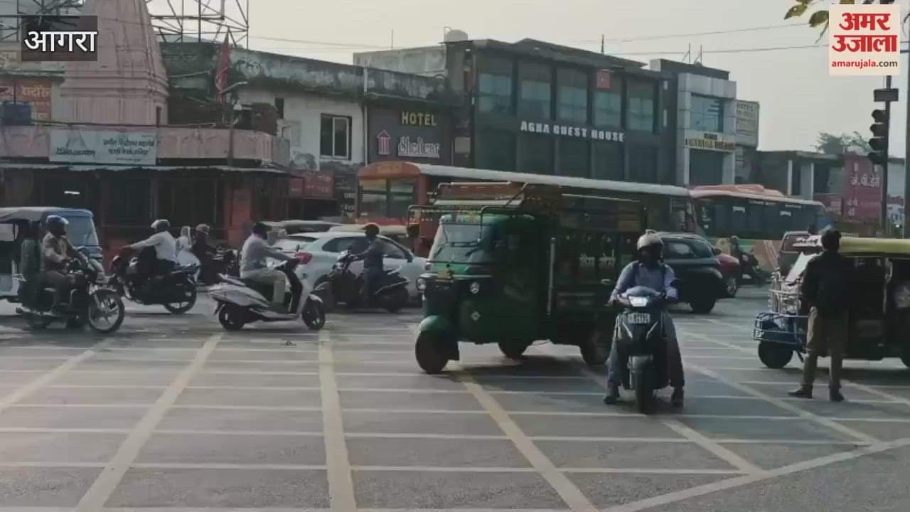Vehicles traveling in wrong direction on highway