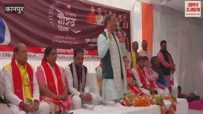 Dr. Dinesh Sharma said, "Birsa Munda fought to protect India