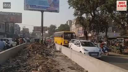 Meerut: Construction on Garh Road becomes cause of trouble