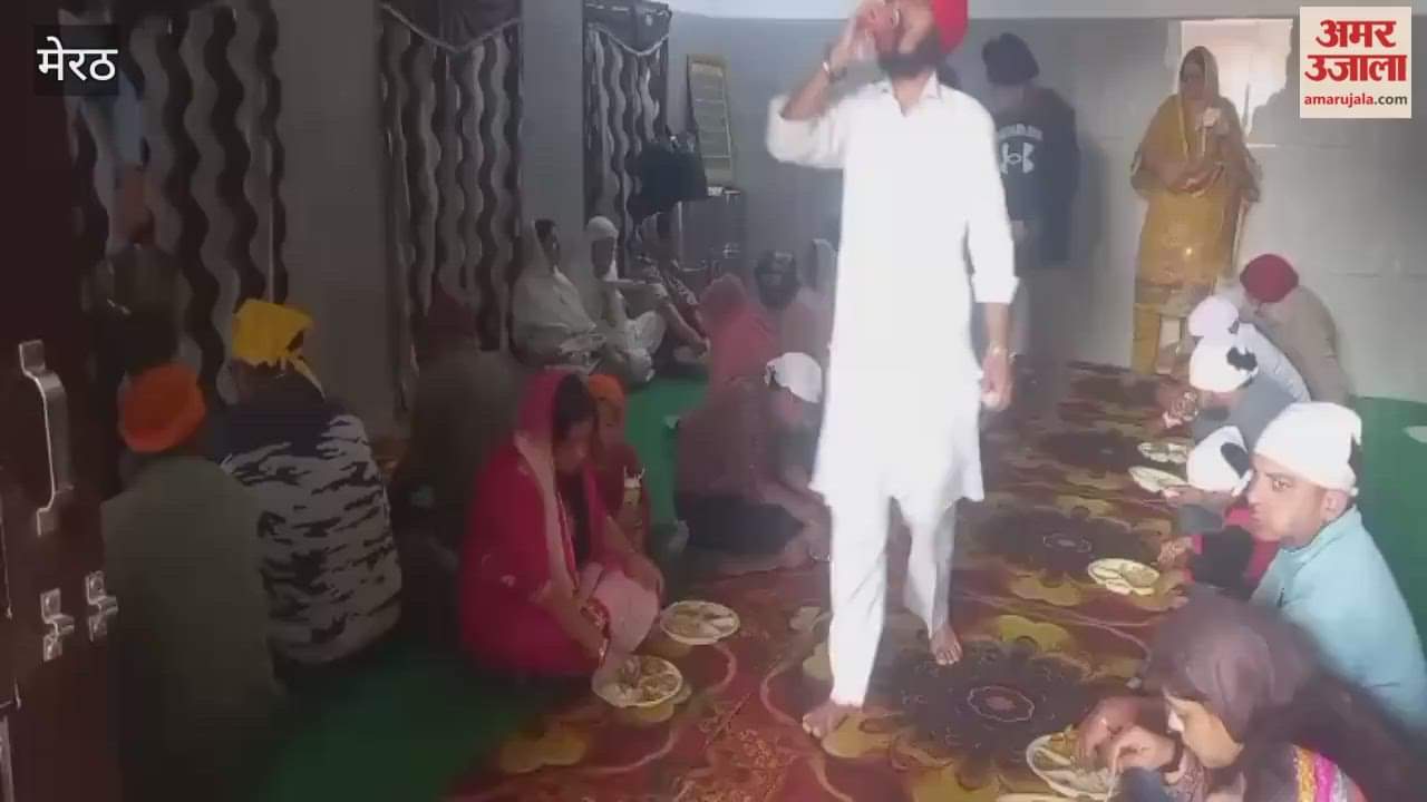Meerut: Langar spread in Gurudwara Mata Sita.
