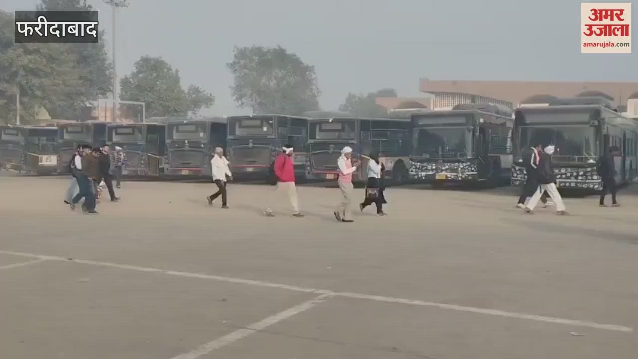 Passengers faced problems due to non-operation of city buses from Ballabgarh bus depot