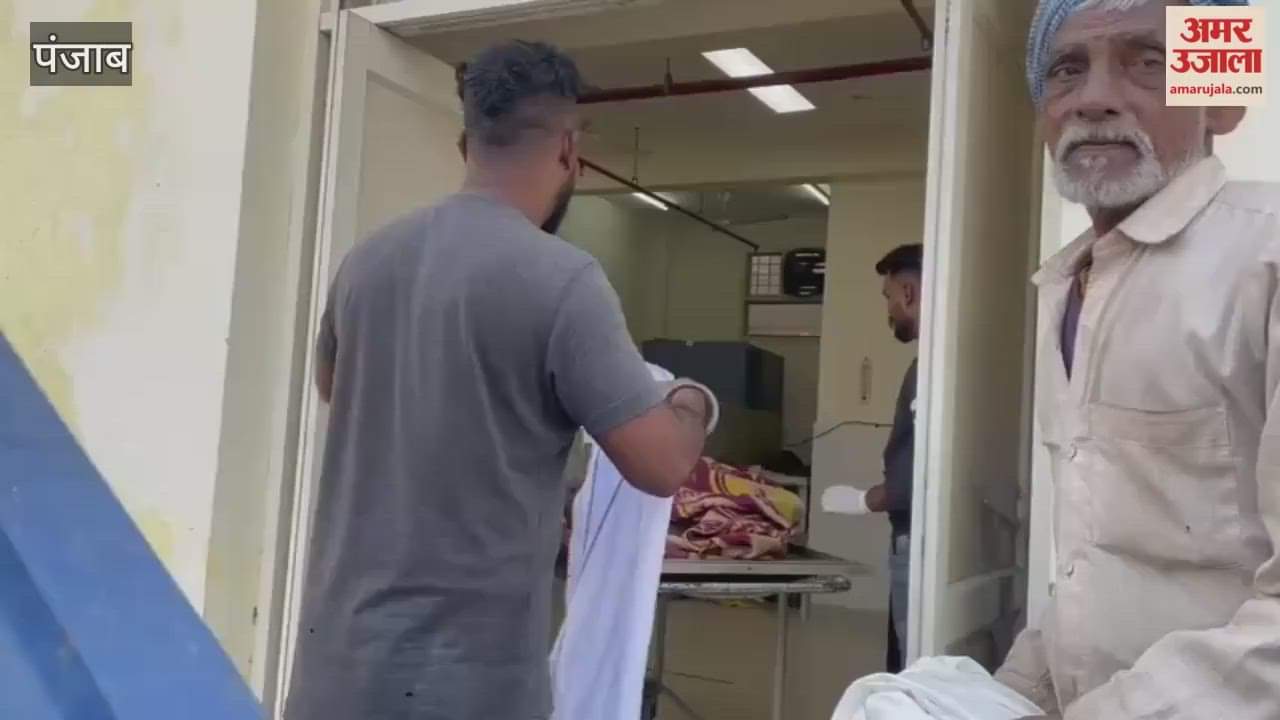 Phagwara Corporation workers take unclaimed body in garbage truck for cremation