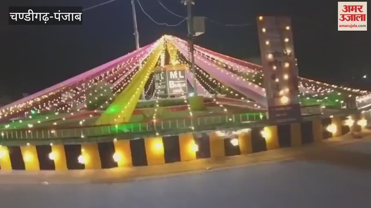 Nagar Kirtan arriving in Ferozepur to mark the 350th martyrdom anniversary of Sri Guru Tegh Bahadur
