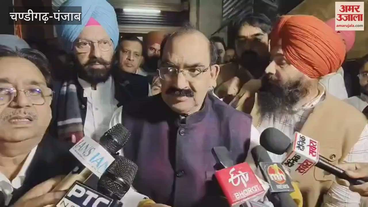 BJP Punjab chief said in Ferozepur, it is not you but gangsters who are running the government in the state.