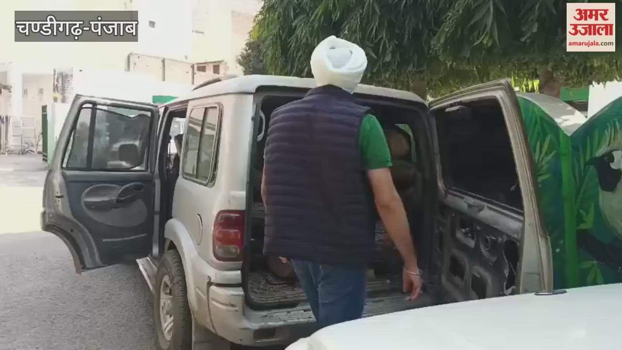 In Pathankot, range officials seized two vehicles loaded with Khair trees.