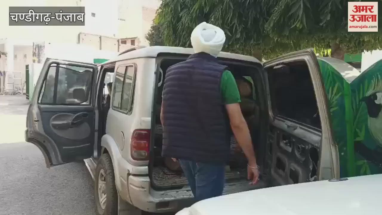 In Pathankot, range officials seized two vehicles loaded with Khair trees.