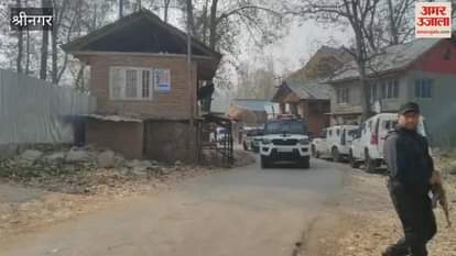 DGP Nalin Prabhat paid tribute to martyred photojournalist Javed Ahmad Rather at his residence in Hari Parigam, Tral.