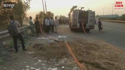 Kanpur: Fire in plastic debris causes panic, 33 KVA power line burned