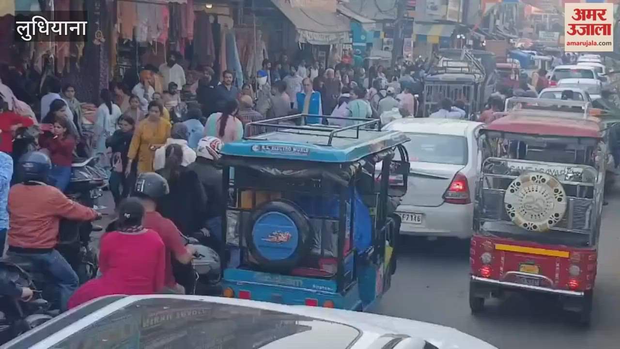 Traffic jams in Ludhiana leave people exhausted in Fieldganj