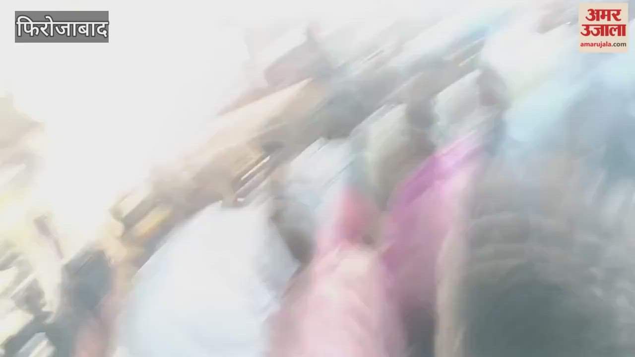 Angry people beat up passersby in Firozabad after the death of a lineman