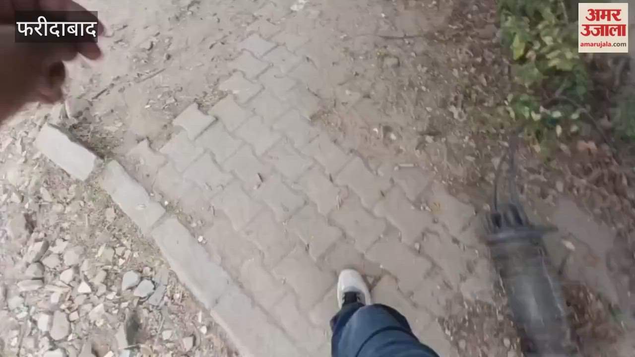 Protest against chaos in Faridabad ESI dispensary