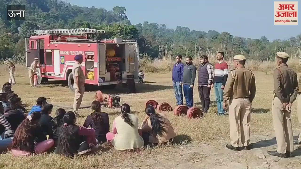 Una On the fourth day the fire brigade explained the rules and regulations of civil security