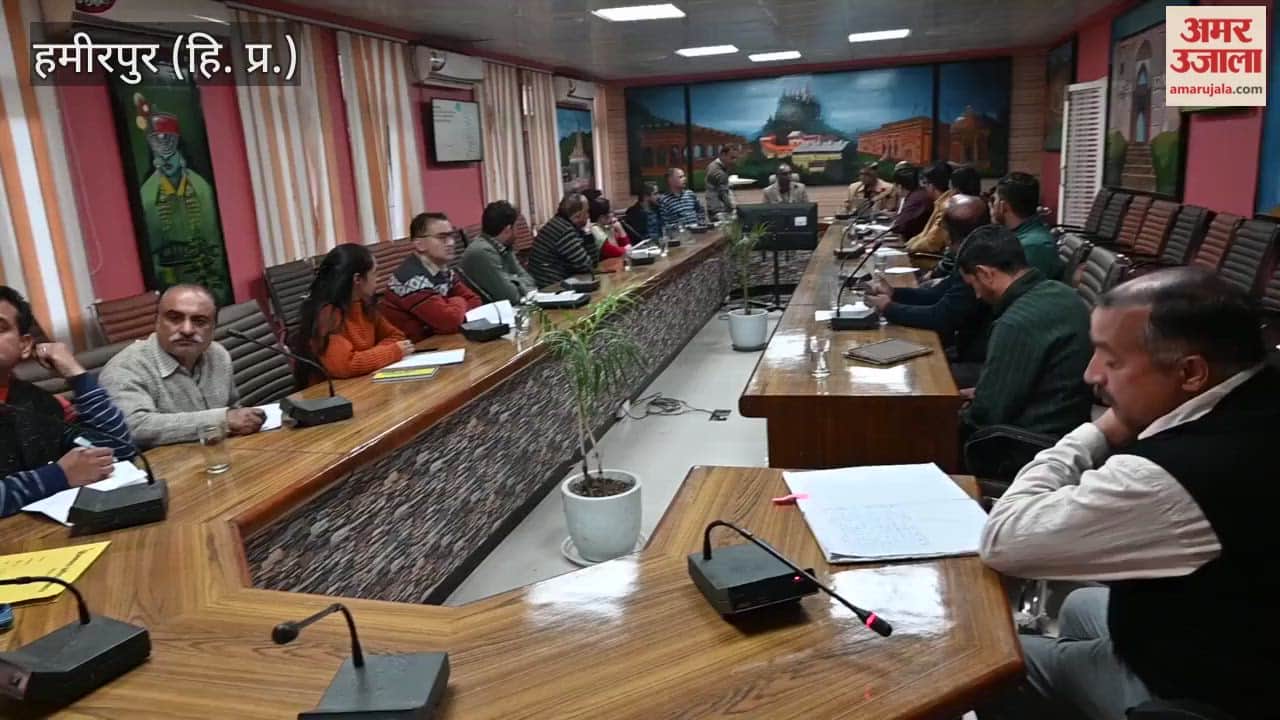 Deputy Commissioner Hamirpur Amarjeet Singh said Tobacco products should not be sold without license