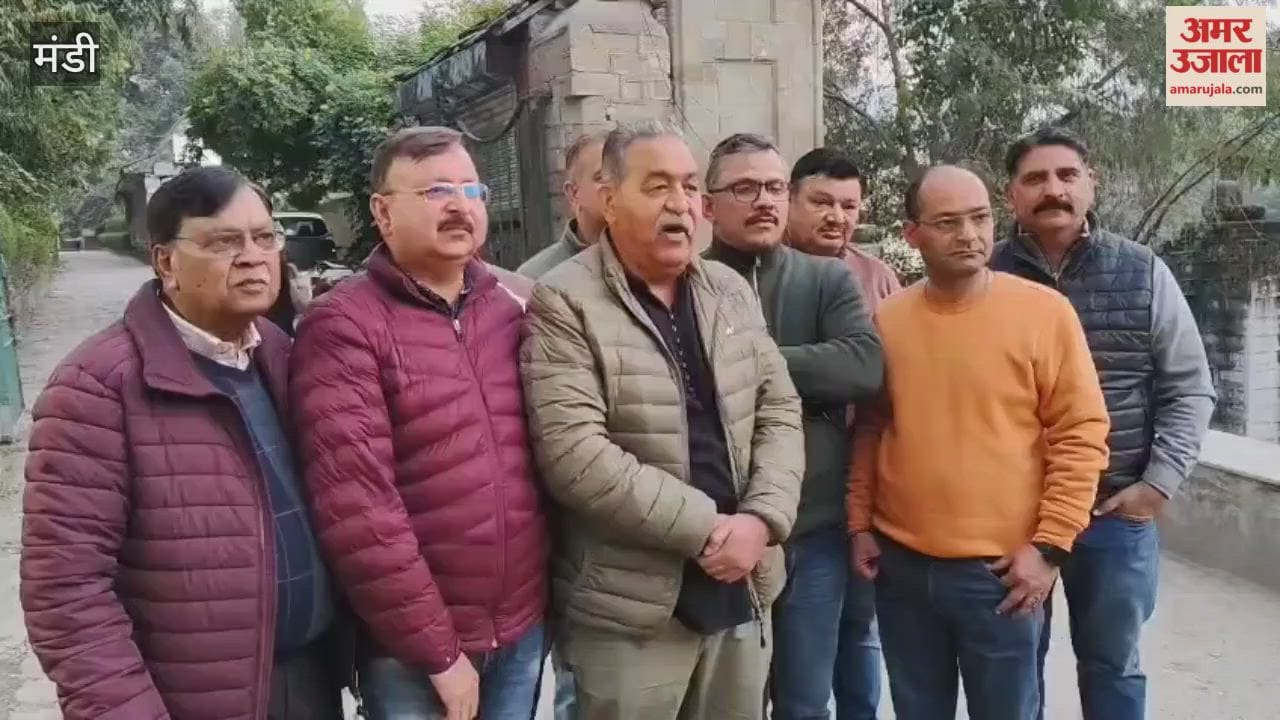Mandi Slogans raised against the fair held at the Paddle Ground markets in Mandi city will remain closed on Friday