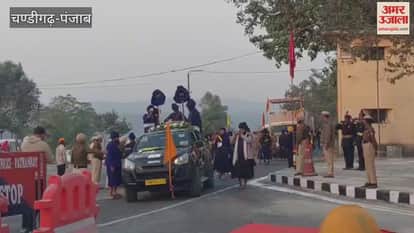 Nagar Kirtan started from Srinagar received welcome in Pathankot