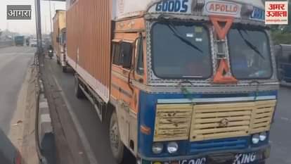 Illegal Bus Stop Sparks Chaos: Highway Turns into Traffic Zone as Buses Block Route
