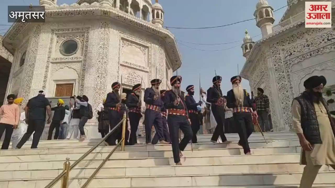 Nagar Kirtan dedicated to the 350th Martyrdom Day leaves from Akal Takht in Delhi